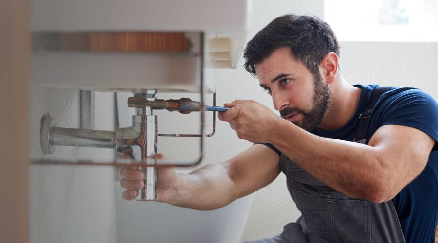 Sink pipe leak repair in Cove, AR